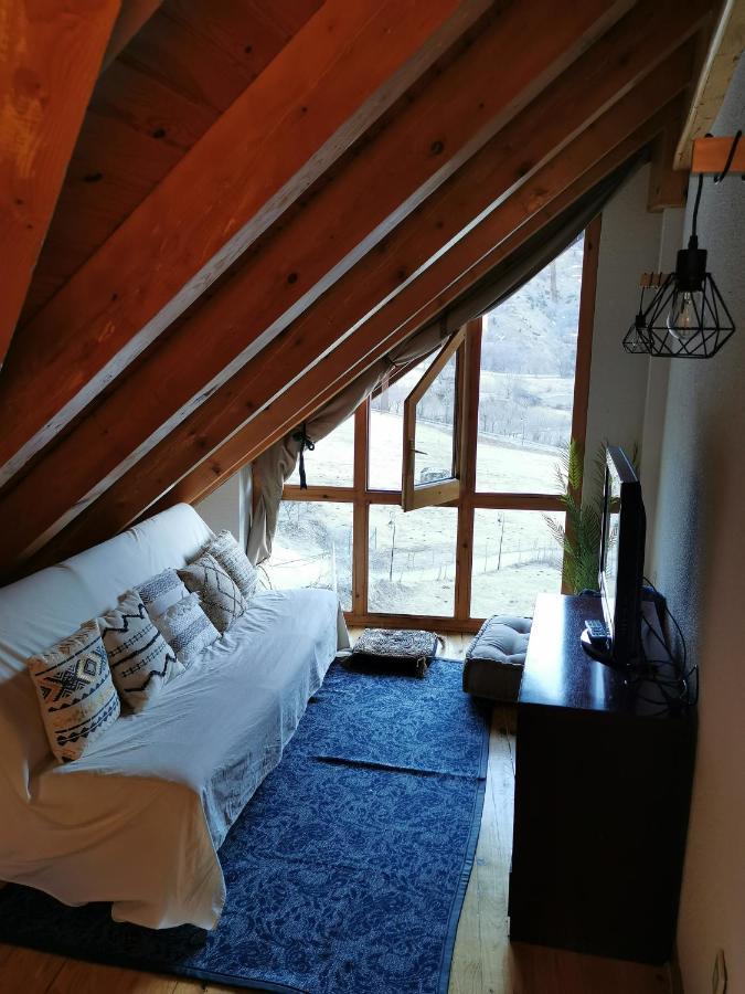شقة Duplex Con Terraza Y Vistas Panoramicas En Tauell المظهر الخارجي الصورة