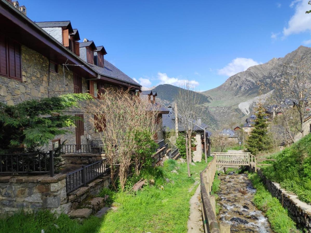 شقة Duplex Con Terraza Y Vistas Panoramicas En Tauell المظهر الخارجي الصورة
