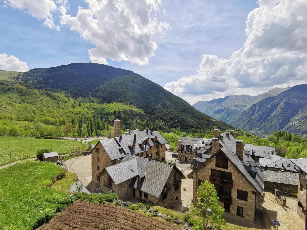 شقة Duplex Con Terraza Y Vistas Panoramicas En Tauell المظهر الخارجي الصورة